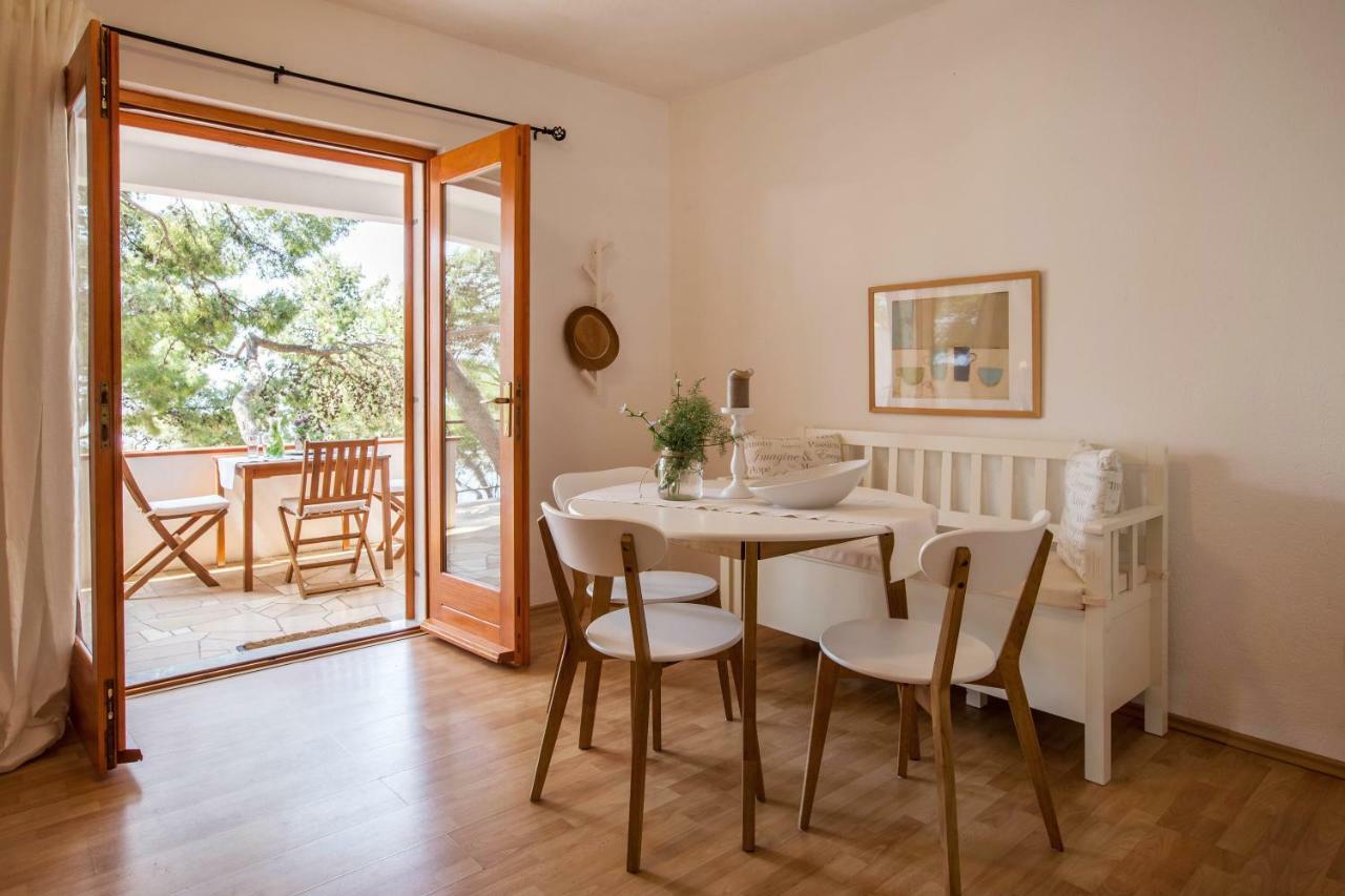 Villa Pod Borom Sveta Nedelja  Εξωτερικό φωτογραφία