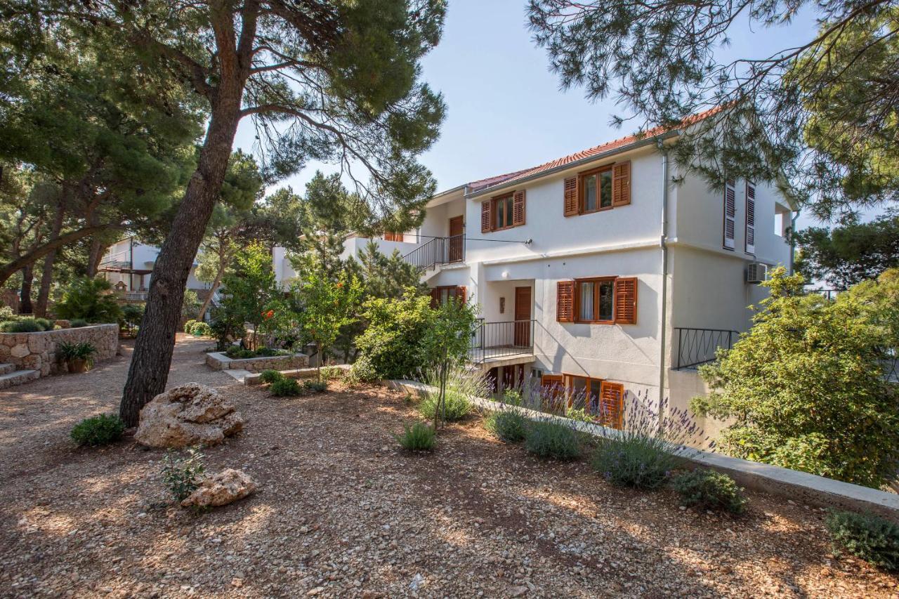 Villa Pod Borom Sveta Nedelja  Εξωτερικό φωτογραφία